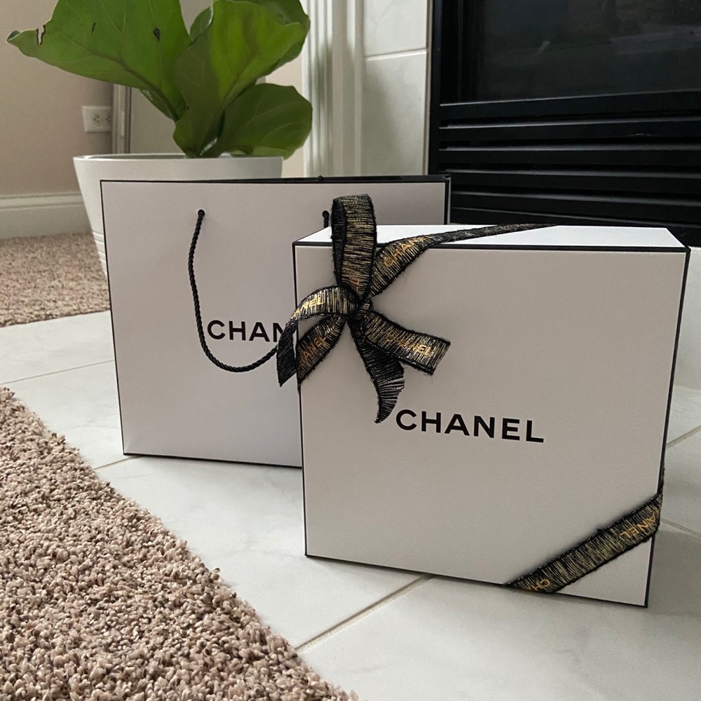 CHANEL box and bag